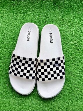 MUDD Black White Checkered Slide Sandals Pool Shoes Women's US 11